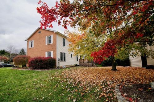 11 Heather Ridge Ct, Miami OH  45056-9502 exterior