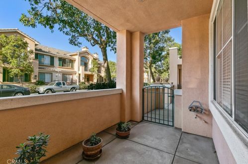3305 Ladrillo Aisle, Irvine CA  92606-0821 exterior