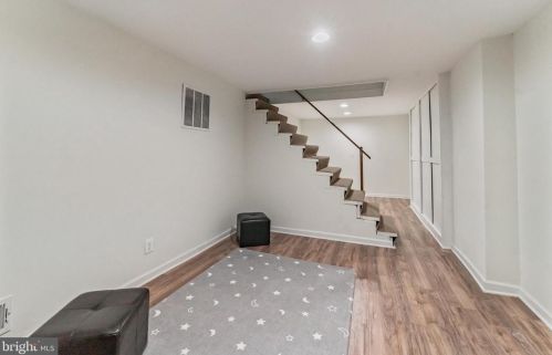 9914 Capitol View Ave, Silver Spring MD 20910-1033 exterior