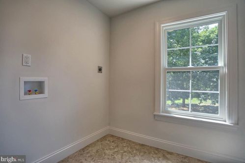 1604 Pine Rd, Carlisle PA  17015-9324 exterior