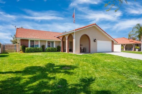 13422 Village Rd, Yucaipa, CA 92399-5203