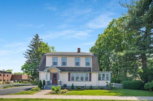 25 Elm St, Windsor, CT 06095-2914