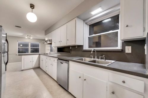 6912 Clemson Dr, Dallas TX  75214-1713 exterior