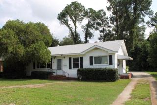 2210 Parkwood Dr, Brunswick, GA 31520-4717