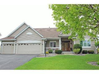 3864 Monticello Dr, Saint Paul, MN 55129-4927