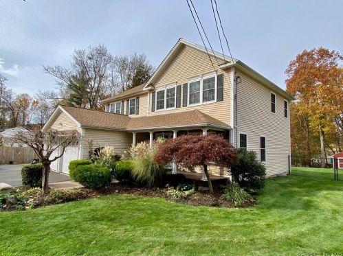 276 Soundview Ave, Huntington CT  06484-2137 exterior