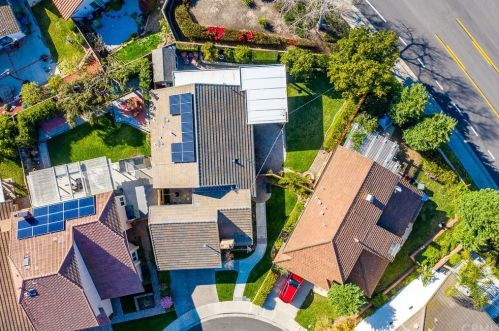 8 Campanero, Irvine CA  92620-1821 exterior