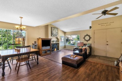 22471 Ladera St, Colton, CA 92313-6045