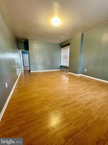 2925 Derry St, Harrisburg, PA 17111-1643