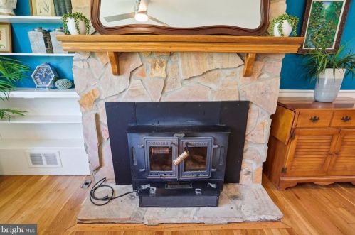 903 Kerwin Rd, Silver Spring MD 20901-1752 exterior