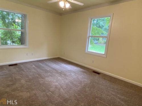 5779 Hillside Ave, Atlanta GA  30340-4325 exterior