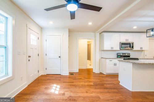 674 Charlotte Pl, Atlanta GA  30318-6375 exterior