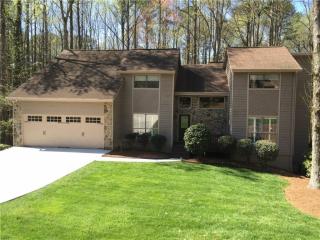 2645 Hearthstone Cir, Marietta, GA 30062-5759