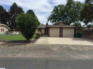 209 33rd Ave, Kennewick, WA 99337-5033