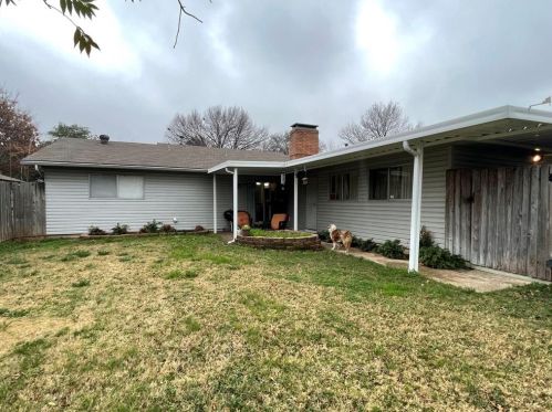 717 Kingsbridge Dr, Garland TX 75040-3515 exterior