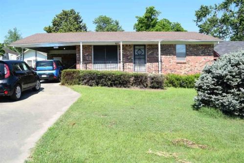 906 10th St, Paragould, AR 72450-4903