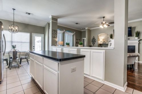 7058 Deer Rdg Dr, Fort Worth TX 76137-4714 exterior