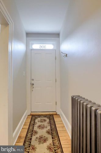 306 Beaver St, Lancaster PA  17603-5338 exterior