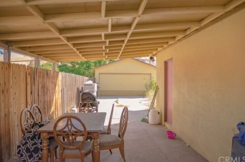 1453 Kendall Dr, San Bernardino, CA 92407-2805
