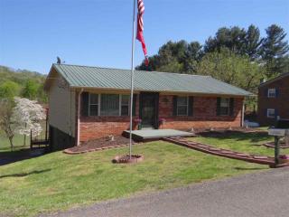 1674 Old Oak Ln, Morristown, TN 37814-1814