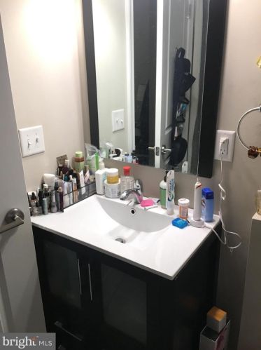 1338 Lombard St, Philadelphia PA  19147 exterior