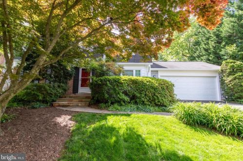 4810 Tabard Pl, Annandale, VA 22003-4053