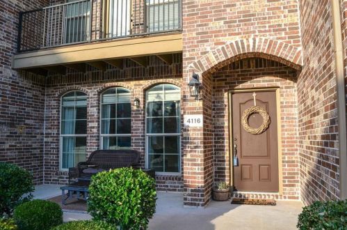 4116 Comanche Dr, Carrollton TX  75010-3298 exterior