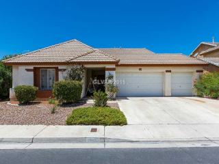 321 New Hope Dr, Henderson, NV 89014-7556