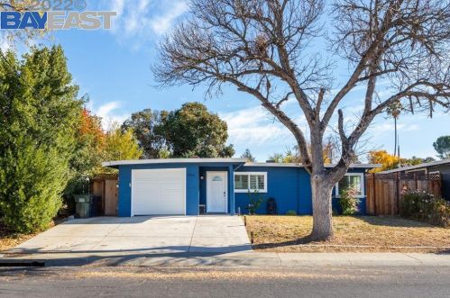 3124 Ameno Rd, Concord CA  94519-2221 exterior