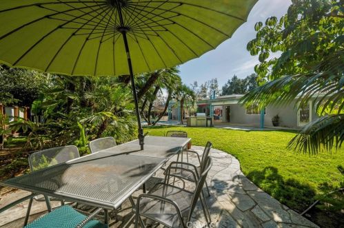 1107 Riviera Dr, Santa Ana CA 92706-1841 exterior