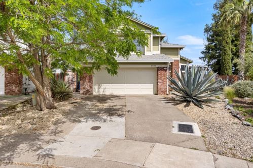 6525 Canyon Creek Way, Elk Grove, CA 95758-5422