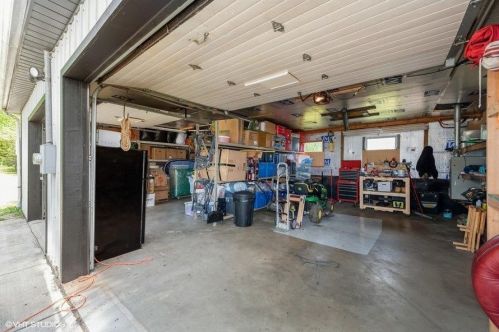 748 50, Valpo IN  46385-8929 exterior