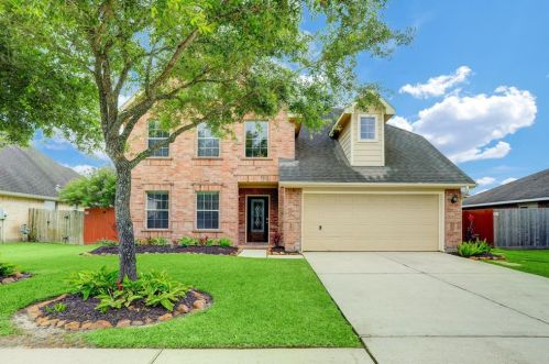 1918 Grandoak Dr, Pearland, TX 77581-2531
