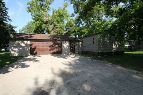 105 River St, Oslo, MN 56744