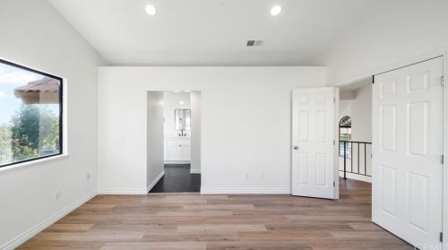 6549 Balzac Cir, Riverside CA  92506-5364 exterior