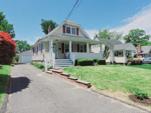 5 Beverly Pl, Norwalk, CT 06850-2901