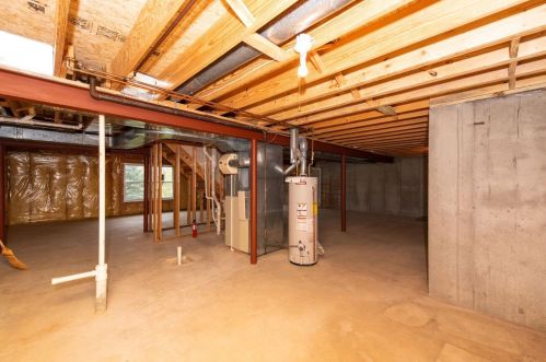 6236 Ashbourne Pl, Cincinnati OH 45233-4455 exterior