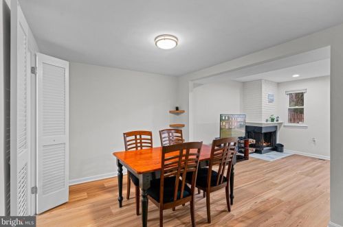 5865 Banning Pl, Springfield VA  22015-3666 exterior