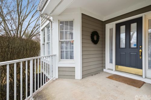 62 Springwood Ct, Princeton, NJ 08540-9404