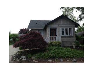 13 Fairview Ave, Middletown, RI 02842-4917