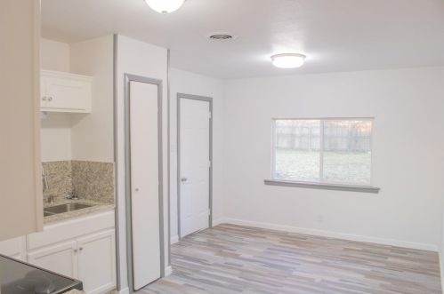 3736 Layton Ave, Fort Worth TX  76117-2737 exterior