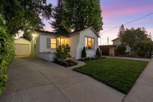 1136 Woodland Ave, San Carlos, CA 94070-4810