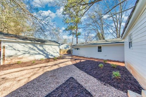 6196 Edwards St, Atlanta GA  exterior