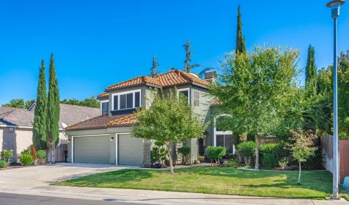 9087 Old Creek Dr, Elk Grove, CA 95758-5410
