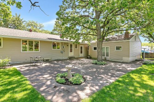 1735 Roosevelt Rd, Saint Cloud MN  56301-5166 exterior
