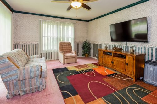 1008 Poplar Ave, Kankakee, IL 60901-5556
