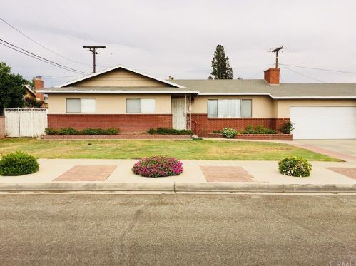 9807 Olive St, Bloomington, CA 92316-2022