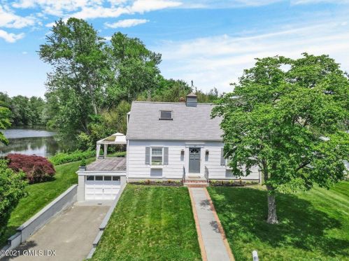 99 Monica Rd, Greenwich CT  06831-5024 exterior