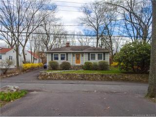 6 Gillies Ln, Norwalk, CT 06854-1013