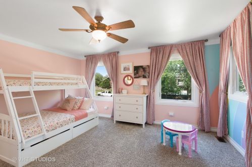 40 Peiffer Ave, Lemont IL  60439-3845 exterior